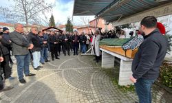 Elif Kumal, Babasının Mezarı Yanında Toprağa Verildi