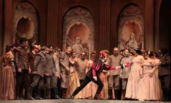 Rigoletto Operası Seyirciyle Buluşuyor