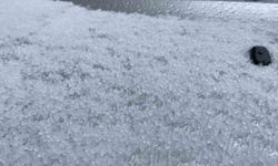 Alanya’da sağanak yağış yerini doluya bıraktı