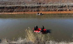 Sulama kanalında kaybolan sürücü aranıyor