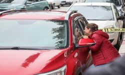 Eşini Otomobilde Ölü Bulan Kadının Feryadı Yürek Burktu