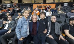 Başkan Seçer, MSK-Glint Manisa Basket Karşılaşmasını İzledi