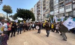 Mersin'de Kamu Emekçileri 1 Günlük İş Bıraktı