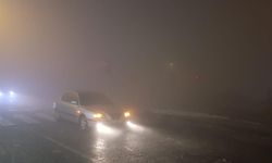 Yoğun Sis Sürücülere Zor Anlar Yaşattı