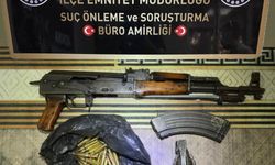 Adana’da AK-47 ve El Bombası Ele Geçirildi