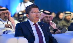 Adalet Bakanı Tunç, Katar’da Hukuk Forumu’na katıldı