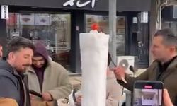 Döner Ustasından 'Kardan Döner' İkramı