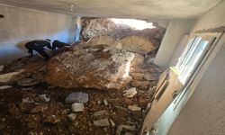 Heyelanda 3 Ev Kullanılamaz Hale Geldi