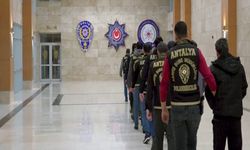 Antalya’da 16 Milyon Liralık Telefon Dolandırıcılığı: 12 Tutuklama