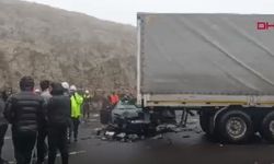 Yoğu Sis Nedeniyle zincirleme Kaza Meydana Geldi: 2 Kişi Hayatını Kaybetti