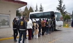 6 İlde Düzenlenen Fuhuş Operasyonunda 13 Şüpheli Gözaltına Alındı