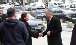 Bakan Yerlikaya, Güngören’de Öldürülen Atlas Çağlayan’ın Ailesine Taziye Ziyaretinde Bulundu