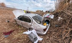 Otomobil Şarampole Yuvarlandı: 2 Kişi Yaralı