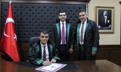 Mersin Barosu’nda Ruhsat Heyecanı: 11 Yeni Avukat Cübbe Giydi