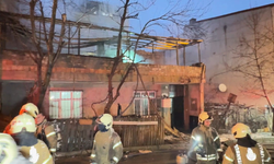 İstanbul Avcılar’da Gecekondu Yangını Yan Binaya Sıçradı