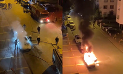 Park halindeki otomobil alev alev yandı
