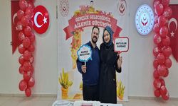 Bakan Göktaş, ‘Aile Buluşmaları’ Etkinliğiyle Genç Çiftlerin Heyecanına Ortak Oldu