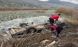 Pazarcık'ta otomobil göle düştü :78 yaşındaki sürücü hayatını kaybetti