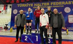 Mersinli Sporcular Tokat'tan Madalyalarla Döndü