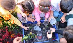 Antalya'da öğrencilere uygulamalı tarım eğitimi