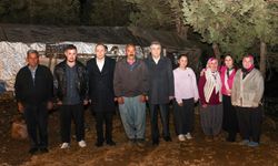 Mersin Valisi Toros ve Eşi, Yörük kültürünü yaşatan aileyle iftarda buluştu