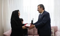 Cumhurbaşkanı Yardımcısı Yılmaz, Şehit Baba-Oğulun Ailesini Ziyaret Etti