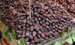 Uzmanından uyarı: "Mide hassasiyeti bulunan bireyler hurmayı sınırlı miktarda tüketmelidir”