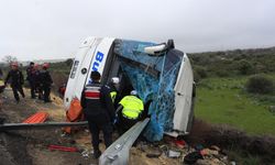 Antalya'daki Otobüs Kazasında Hayatını Kaybeden 3 Gencin Akdeniz Üniversitesi Öğrencisi Olduğu Ortaya Çıktı