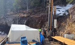 Hatay'da Maden Arama Sahasında Çalışan İşçinin Üzerine Kaya Düştü