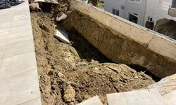 Bahçede Bulunan Yüzme Havuzu Toprak Zemin ile Birlikte Çöktü