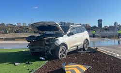 İki Araç Çarpıştı, 3 Yaralı