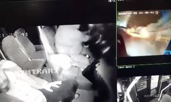 Yolcu Minibüsü İle Otomobil Kafa Kafaya Çarpıştı