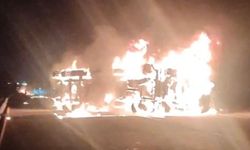 Seyir Halindeki Tır Alevlere Teslim Oldu