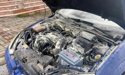 Alanya’da Park Halindeki Otomobilin Motoru Alev Aldı