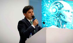 Mersin’de Öğretmenlere Yapay Zeka Hamlesi