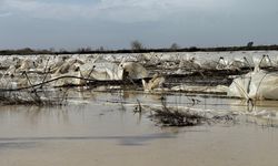 Tarsus'ta Yağmur ve Fırtına Etkili Oldu