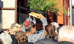 Antalya'da gizli bir hayırsever, ramazan ayı boyunca 750 pideyi ücretsiz dağıtacak