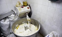 Adana'da hijyene uymayan işletmenin kapısına kilit vuruldu