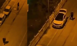 İki Grup Sokakta Tüfekle Karşı Karşıya