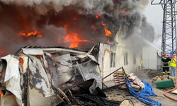 Konteyner Yatakhane Yangında Küle Döndü