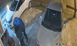 Boşanma Aşamasındaki Eşini Bıçaklayarak Öldürdü: Güvenlik Kamerası Görüntüleri Ortaya Çıktı