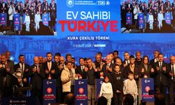 AKP'li Başkan Elitaş: "Milletimiz için canla başla durmadan çalışmaya devam ediyoruz"