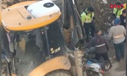 Hatay'da kepçenin çarptığı motosiklet sürücüsü öldü