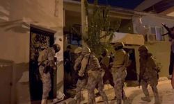 İzmir'de FETÖ Operasyonu: 12 Gözaltı