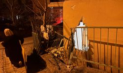 Kamyonetin Çarptığı Evin Duvarı Yıkıldı: Bir Kişi Yaralandı