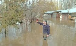 Kalın Beldesinde 10 Evi Su Bastı