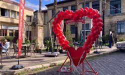 Tarsus Sokaklar Rengarenk, Hediyelik Stantlara Yoğun İlgi