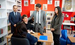 Mersin İl Millî Eğitim Müdürü Özdemirci’den Şehit Celil Mutlu Kütüphanesi’ne Ziyaret