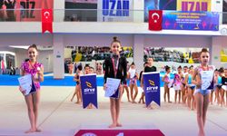 Ritmik Cimnastik Hazırlık Yarışması Coşkulu Bir Atmosferde Tamamlandı