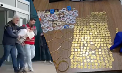 Dolandırdığı kişiden aldığı yüklü miktarda altınla kaçarken yakalandı